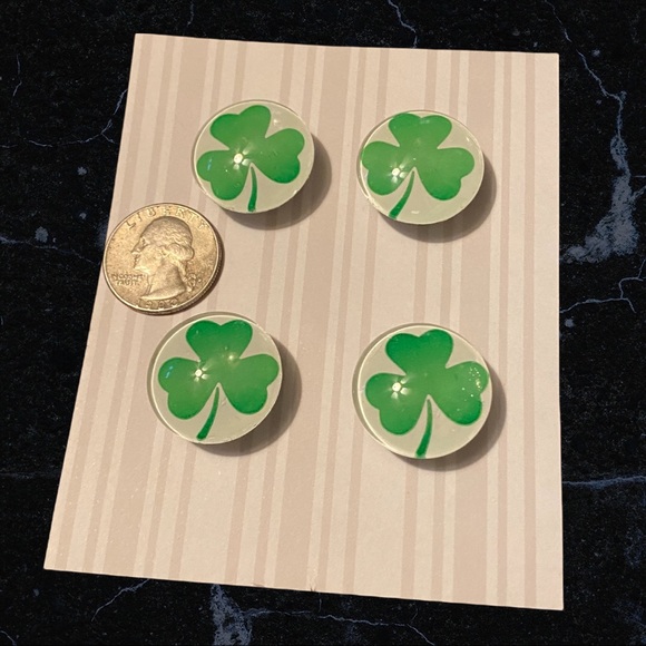 Set of Four Shamrocks/Clovers Magnets Cabochons Gift! - Picture 5 of 6